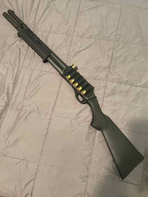 Remington 870 W/ extras 