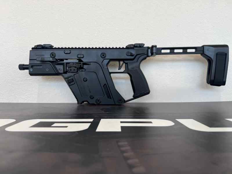 NEW KRISS VECTOR GEN 3 9MM OR .45