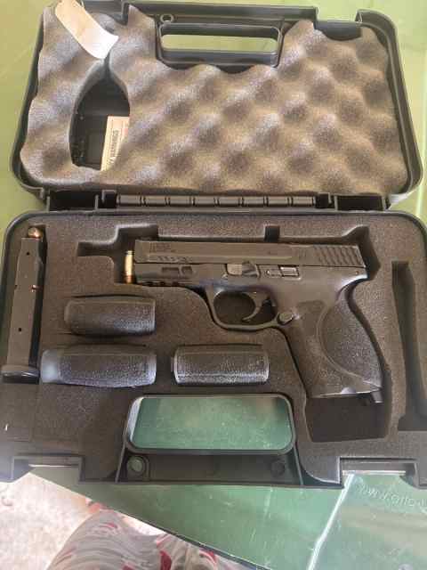 M&amp;P2.0 compact .40cal