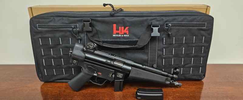 Heckler &amp; Koch SP5 chambered in 9mm