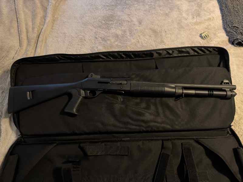 Benelli M4