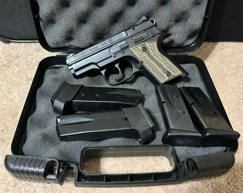 CZ 2075 RAMI