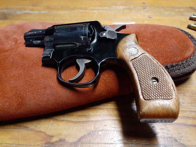 Late 1972 early 1973 Smith Wesson Model 12-2 38 sp