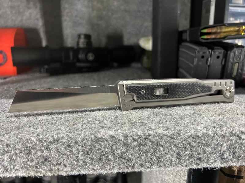 Reate EXO OG gravity knife