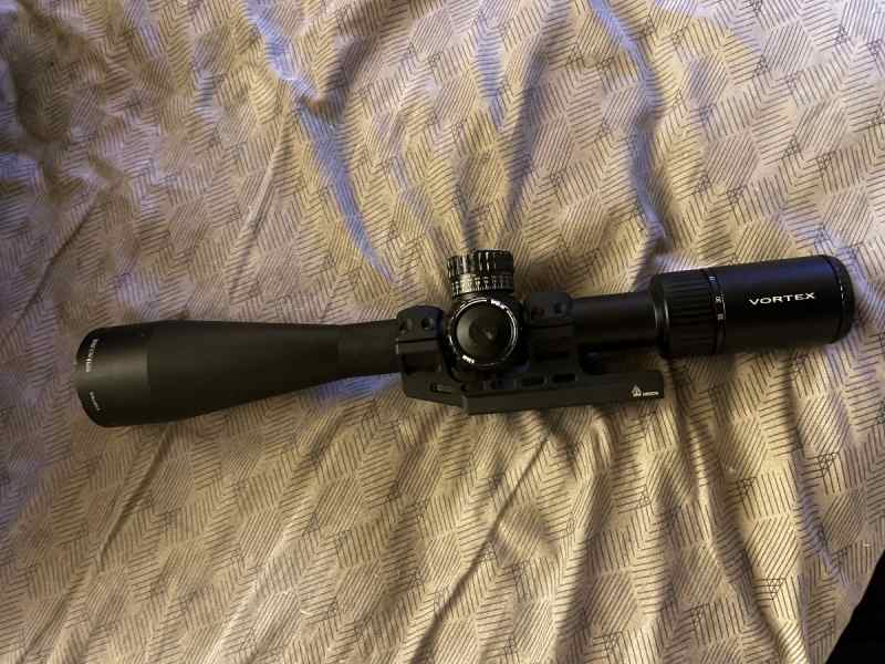 Vortex Viper PST 5-25x50 FFP 