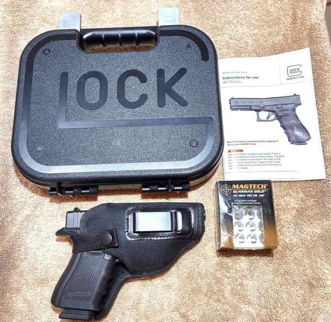 Glock 23 Gen 4 Package with Accessories