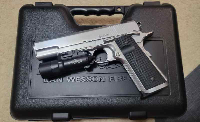 Dan Wesson Specialist 1911 45acp for sale or trade