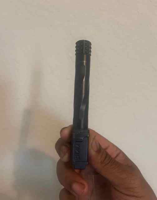 Glock 19 threaded barrel