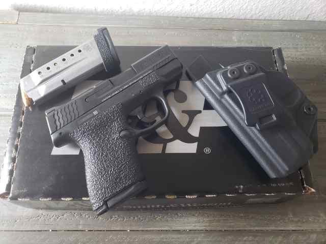 S&amp;W M&amp;P Shield 2.0 9mm pistol for sale (unfired) 