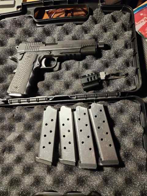 Sig Sauer orig Tacops 1911 threaded Pistol