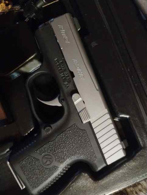 WTT: Kahr PM9 9mm edc, exc cond, w 4 mags, carry