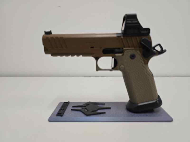 5inch DS Prodigy w/ Cheely Steel grip!!