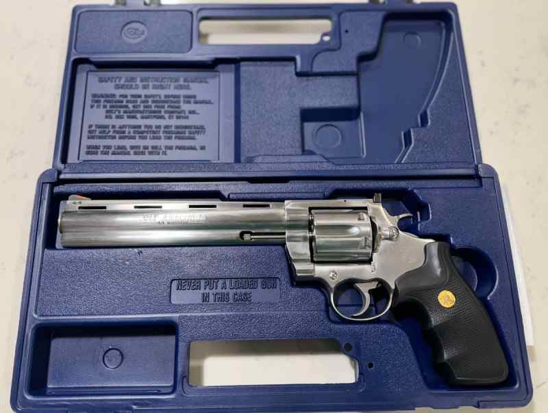 1992 Colt Anaconda 8&quot; barrel 44 mag