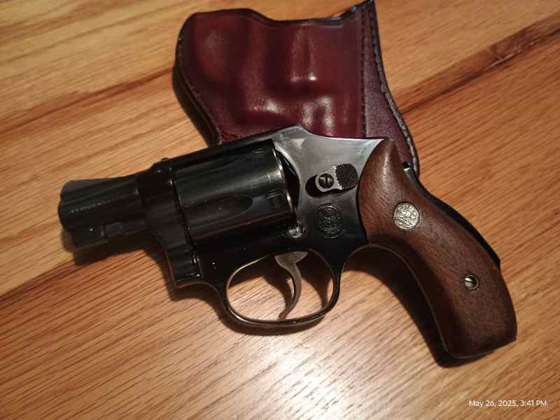 S&amp;W Model 42 .38 SPL Air Weight