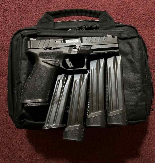 Springfield Echelon Comp,Range Bag/5 Mags (Houston