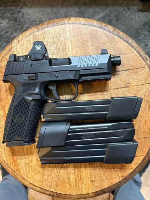 FN 509T, Defender ST w/one 17rd and two 24rd mags