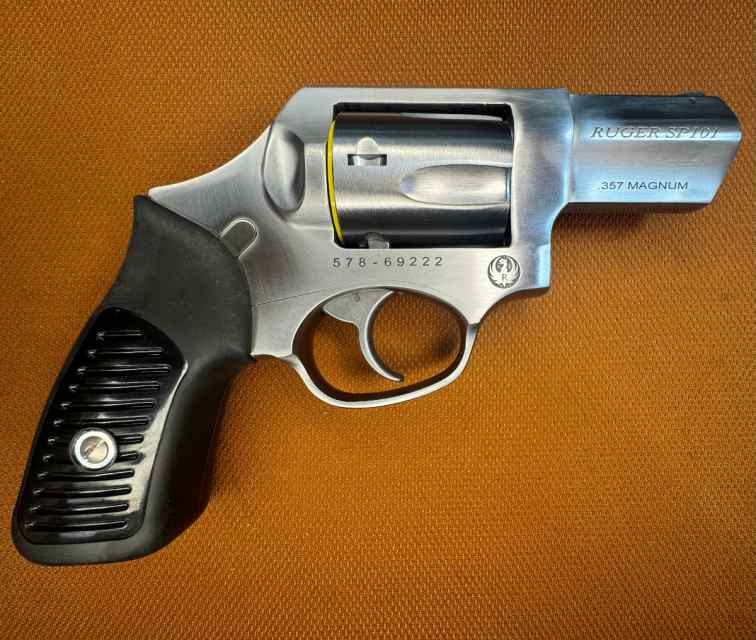 EW IN BOX - Ruger SP101 - 357Mag - 2.25&quot;