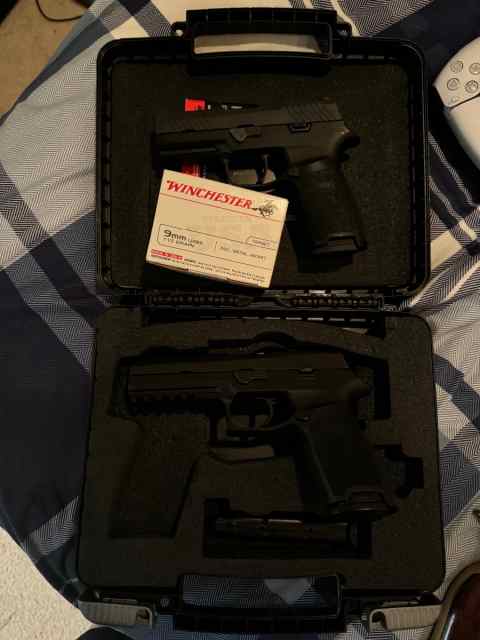 2 SIG P320 9mm