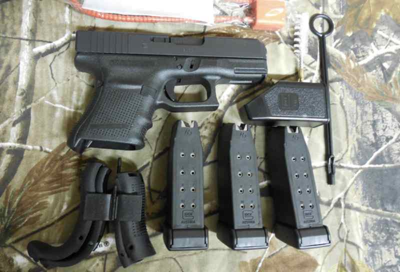 GLOCK G-30S, COMPACT GENERATION 4, 45 ACP.