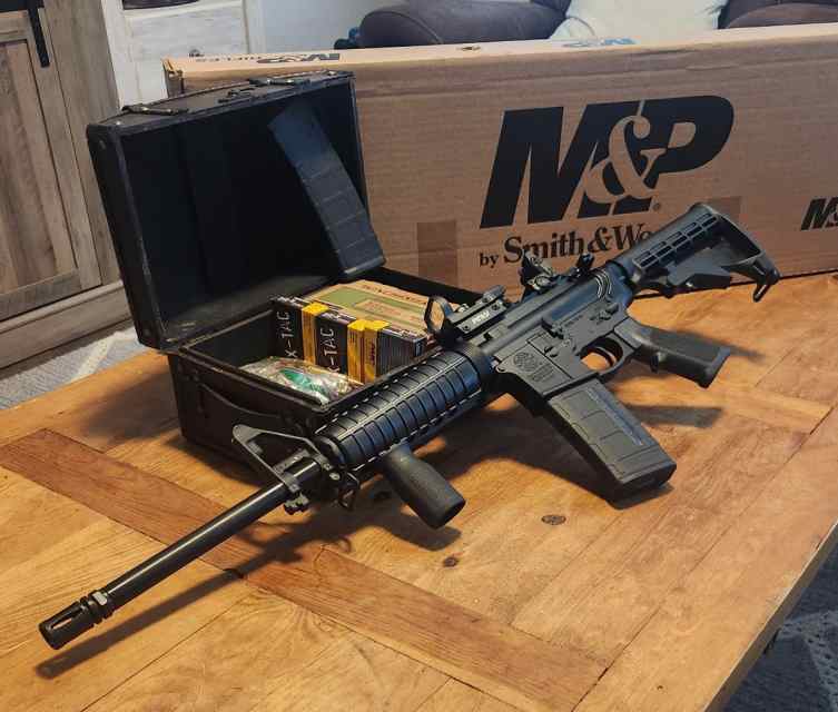 Smith and Wesson M&amp;P15 Sport 