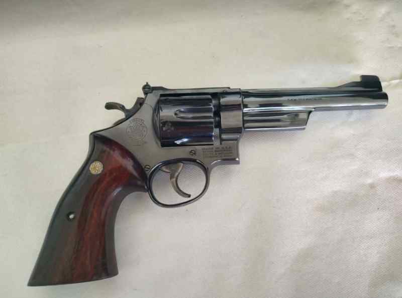 Smith and Wesson Model 27-2 - 6&quot; barrel