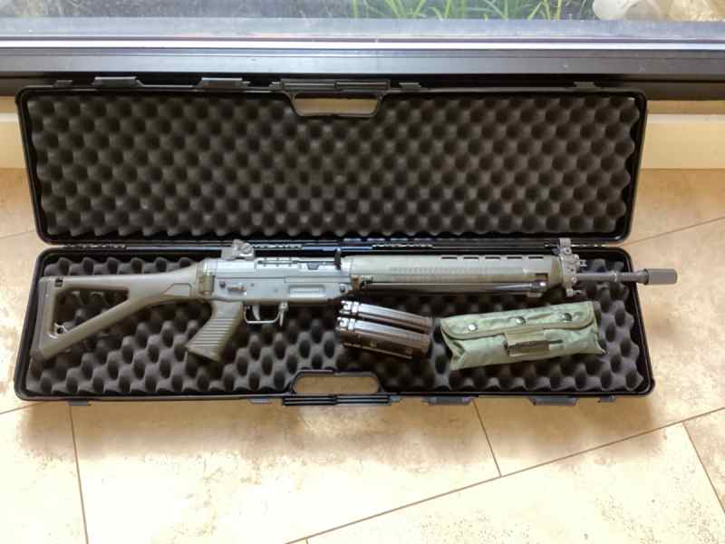 Swiss Made SIG 550/PE90 NIB.  