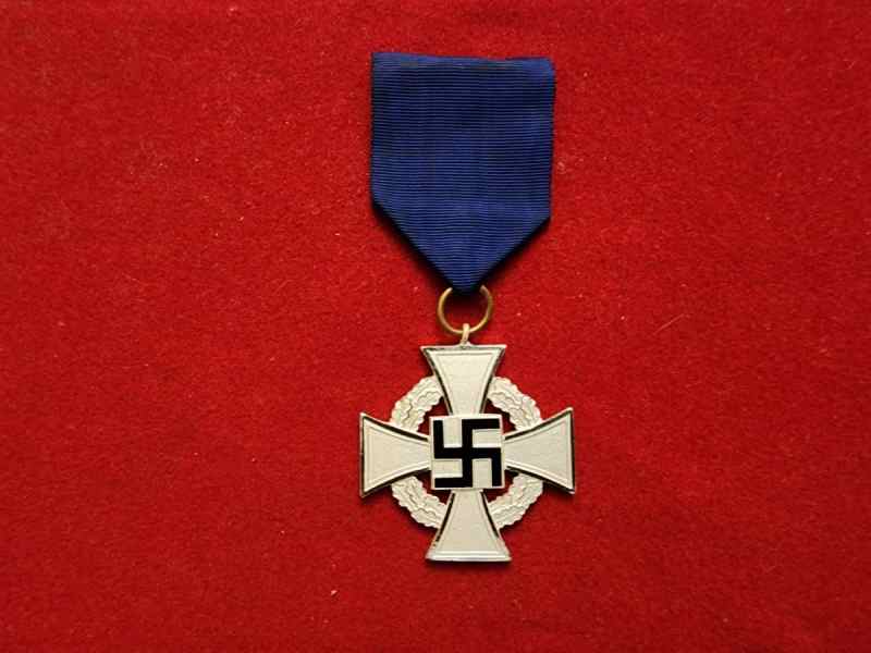 ORIGINAL WWII THIRD REICH 25YRS OF SERVICE MEDAL