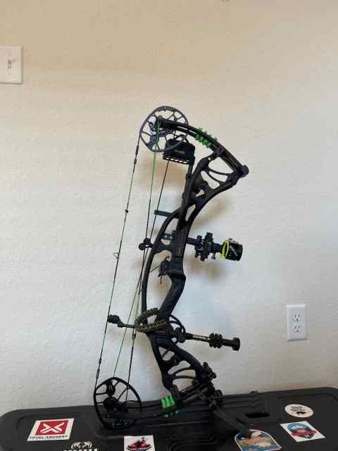 Hoyt RX3 LH 28.5” ATA