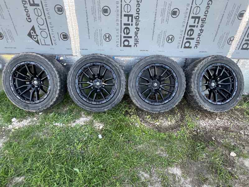 22” Fuel Rebel W/ Toyo Tires