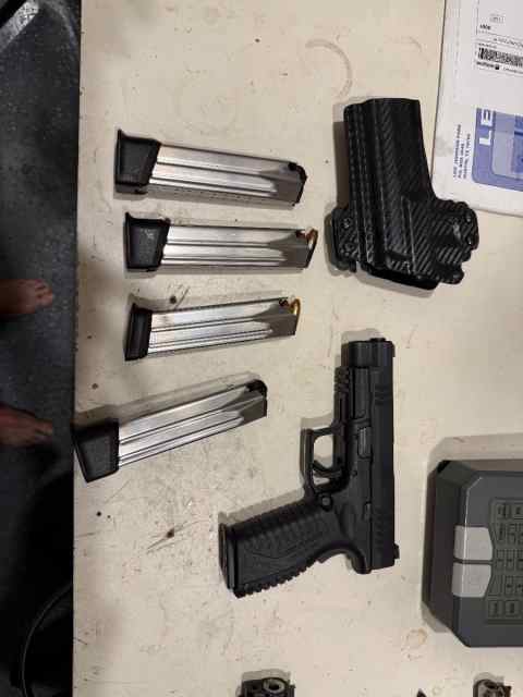 Springfield XDM 9mm $600