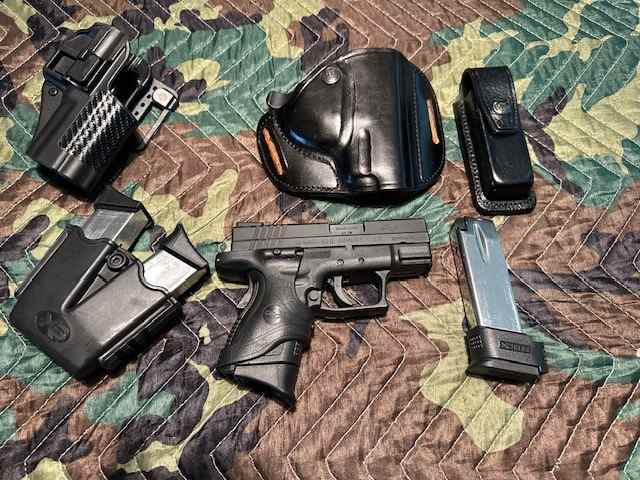 Springfield XD-40 Sub-Compact .40 Cal