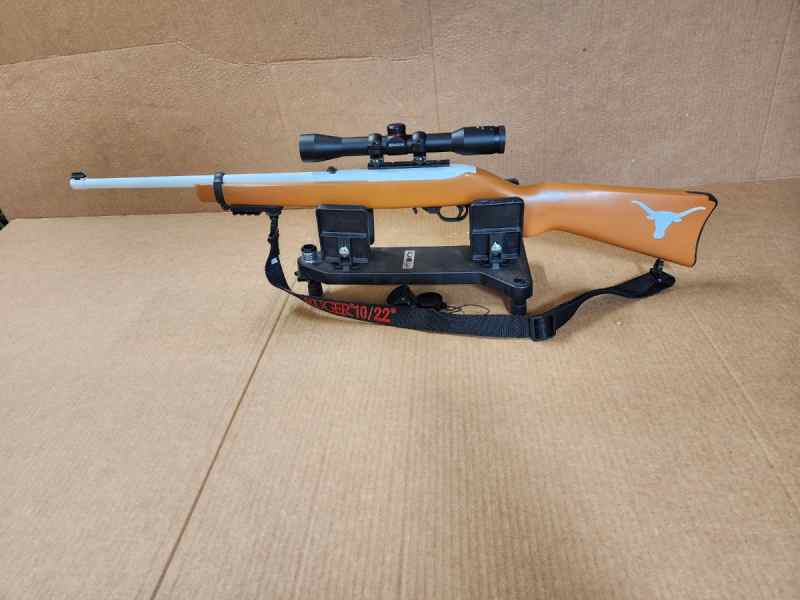 Hook &#039;Em Ruger 10/22