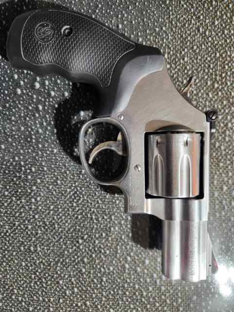 Smith and Wesson 7 shot .357