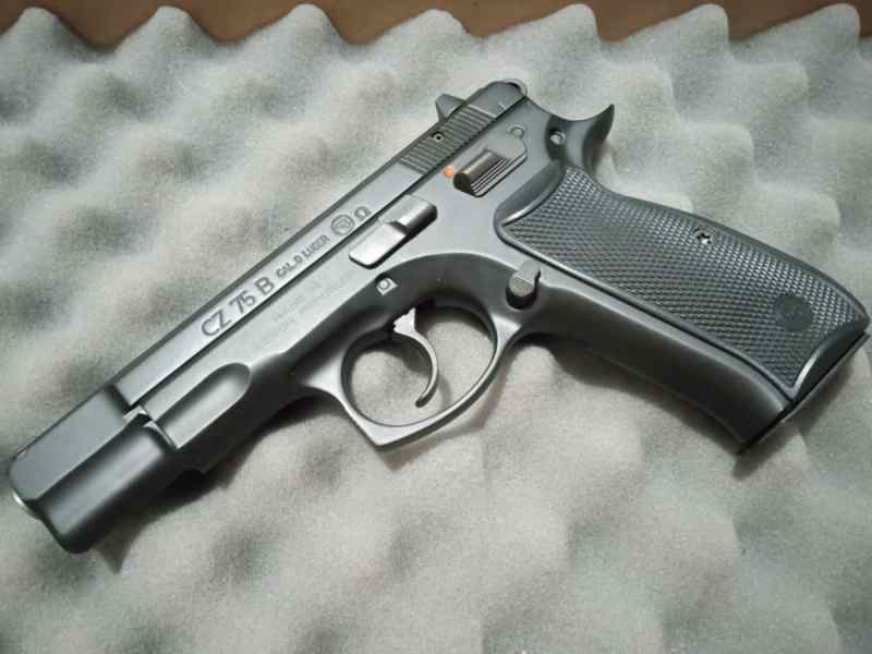 CZ 75 B Omega 9mm