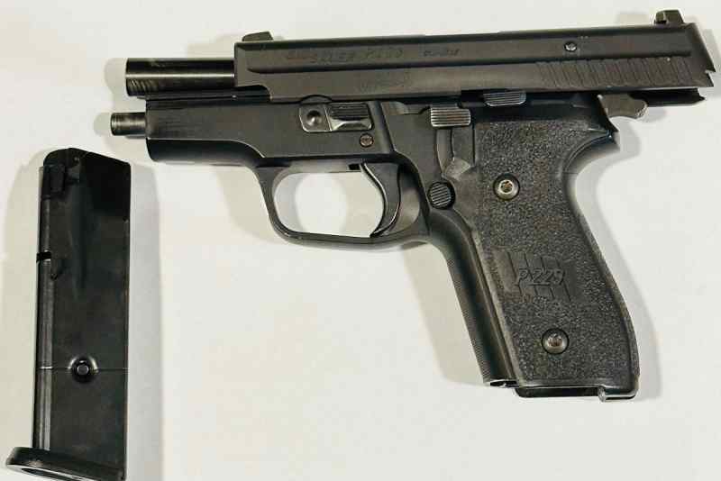 SIG SAUER P229, SIG P320, GLOCK 21SF
