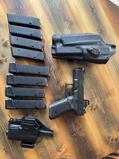 Glock 45 w/mags and holsters