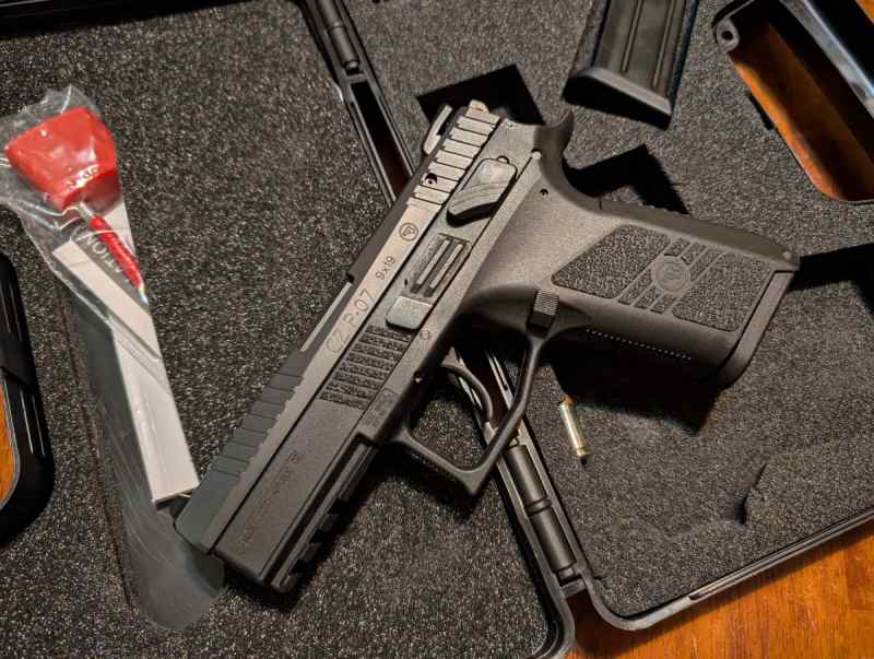 CZ P07