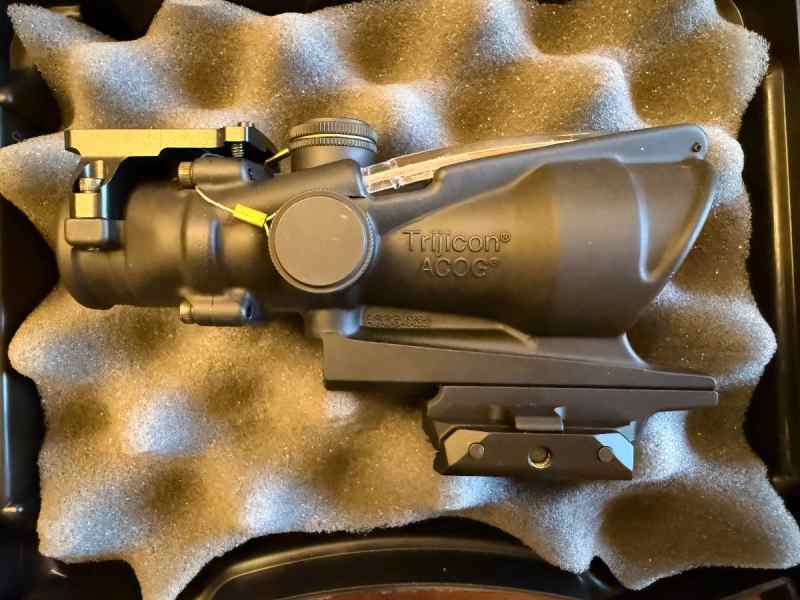 Trijicon ACOGs TA31 Chevron (Black and FDE avail)