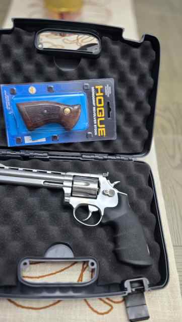 Taurus 689 .357 magnum revolver 6 shot