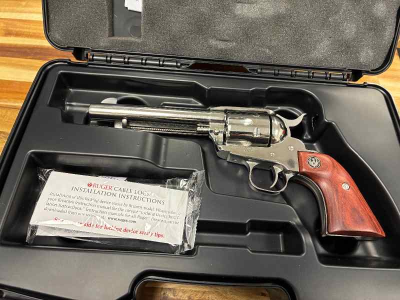 LNIB River New Vaquero  .45 LC Stainless 5.5&quot;