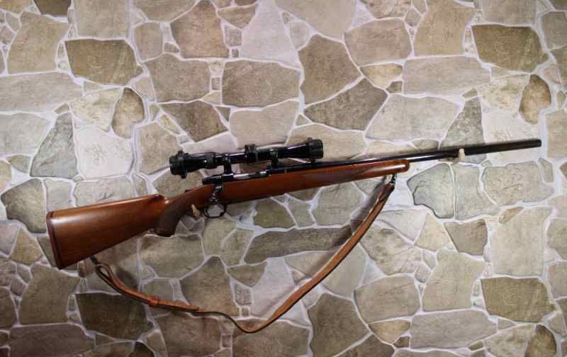 Ruger M77 22-250 Bolt Rifle with W39x32