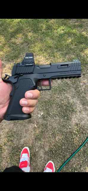 Stealth arms platypus