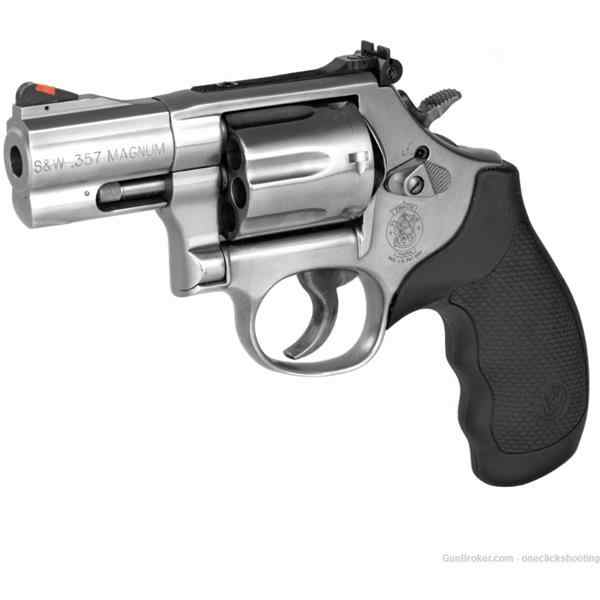 CLEARANCE SALE NIB! Smith &amp; Wesson 686 Plus 164192