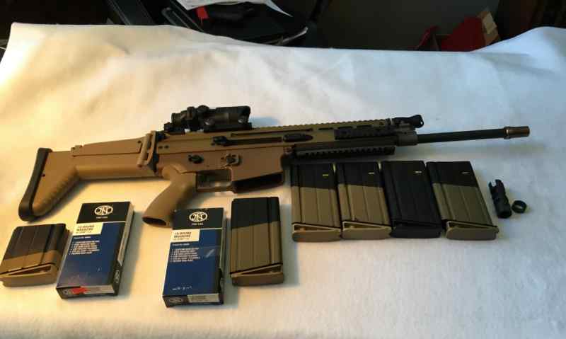 FN Scar 17s FDE with Pelican Case (Used as New)
