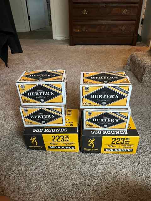 900 rounds of 5.56/223