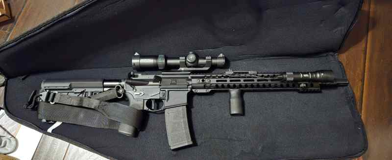 POF Minuteman AR-15 and attachments